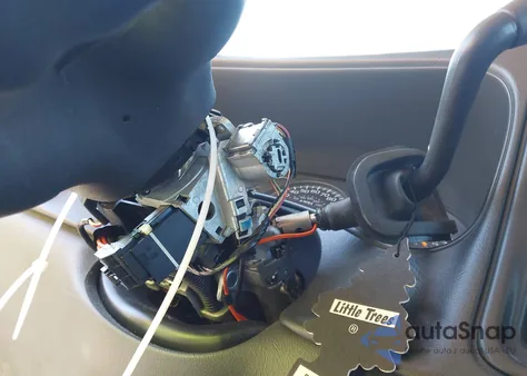 2003 Chevrolet Silverado C1500 z USA, uszkodzony, nr VIN 1GCEC14V03Z227925